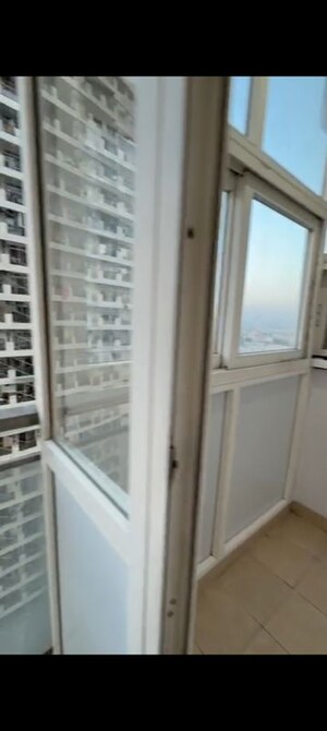 Building Lobby in 4 BHK Builder Floor at Apex The Florus, Vasundhara Sector 16 – for Sale