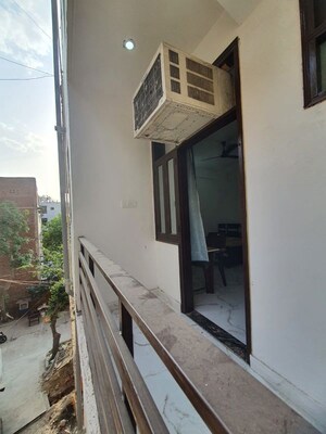 Studio Apartment For Rent in Sarita Vihar