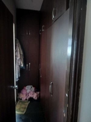 Furnished Amenities in 3 BHK Builder Floor at Krishna Palace Faridabad, Sector 15a – for Rent