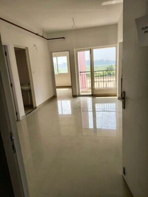 Room in 3 BHK Apartment at Konnagar – for Sale