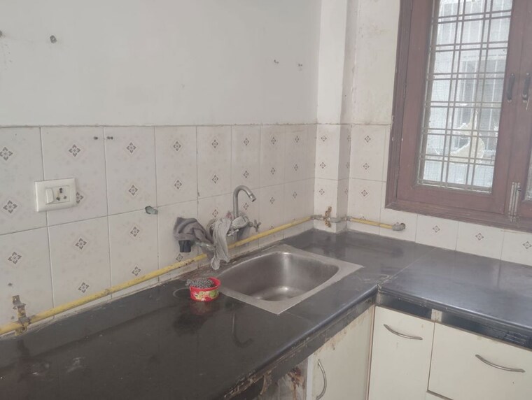 Kitchen, gulshan-avante 4 Bedroom 3200 Sq.Ft. Apartment In Sector 16b Greater Noida Greater Noida 10270169