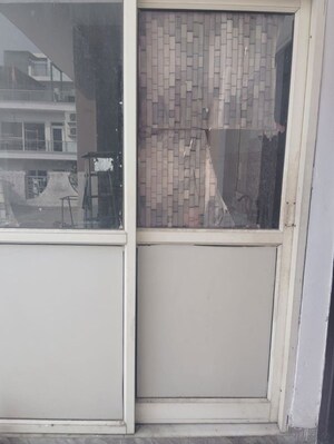 Bathroom in 4 BHK Apartment at Gulshan Avante, Sector 16b Greater Noida – for Sale