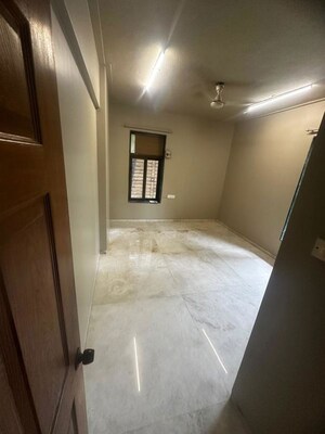 Bedroom in 3 BHK Apartment at Chembur – for Rent