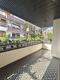 5 BHK + Pooja Room,Study Room,Extra Room,Store Room Builder Floor For Sale in Indrapuram