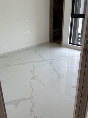 Room in 2 BHK Apartment at Prescon Midtown Bay, Mahim West – for Rent