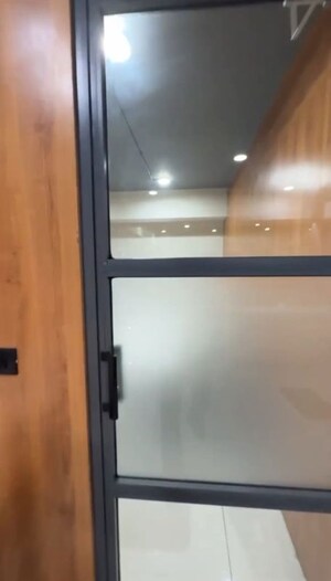 Room in  Office Space at Thaltej – for Rent