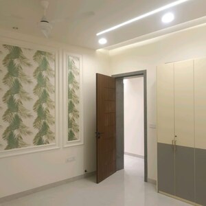 Room in 6+ BHK Independent House at Sector 45 – for Rent