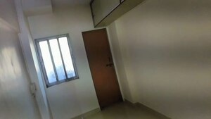 Room in 1.5 BHK Apartment at Vakola – for Rent