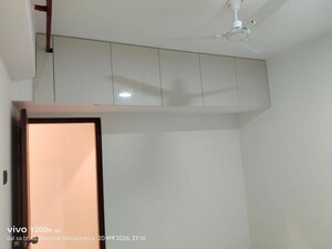 Furnished Amenities in 3 BHK Apartment at Goregaon West – for Rent