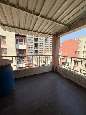 Parking in 3 BHK Apartment at Welworth Paradise, Baner – for Rent