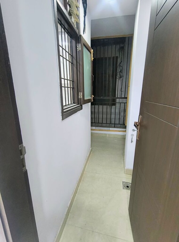 Balcony, govindpuri 2 Bedroom 680 Sq.Ft. Builder Floor In Govindpuri Delhi 10270794