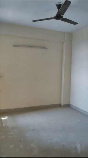 Room in 3 BHK Apartment at KDP Grand Savanna, Raj Nagar Extension – for Rent