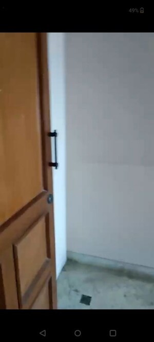 Room in 2 BHK Apartment at Kalpataru Yugdharma, Malad West – for Rent