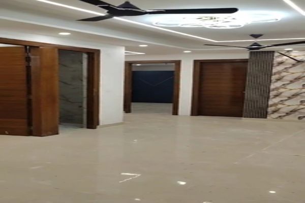 2 BHK + Servant Room Builder Floor For Sale in Balaji Homes Noida