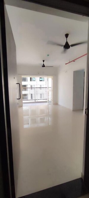 Room in 2 BHK Apartment at Goel Ganga Altus, Kharadi – for Rent