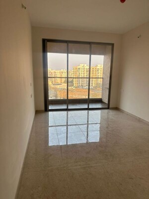 Room in 2 BHK Apartment at Vilas Javdekar Yashwin Enchante, Kharadi – for Rent