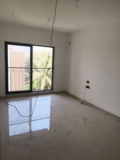 2 BHK Apartment For Rent in Vile Parle West