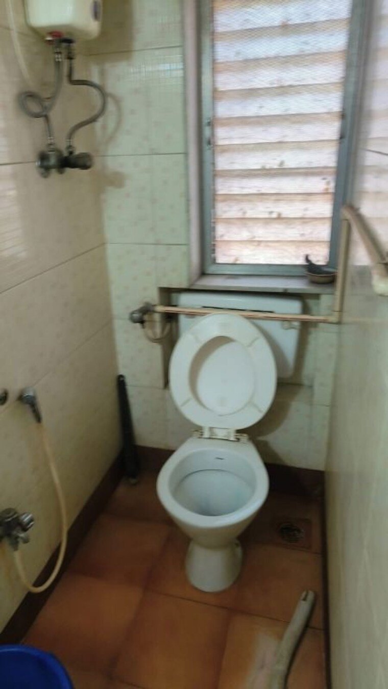 Bathroom, vakola Commercial Co Working Space 498 Sq.Ft. In Vakola Mumbai 10270931