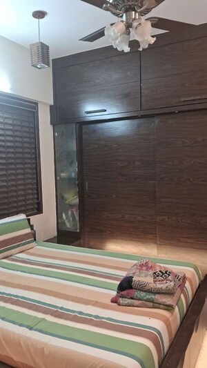 Bedroom in 2 BHK Apartment at Chembur – for Rent
