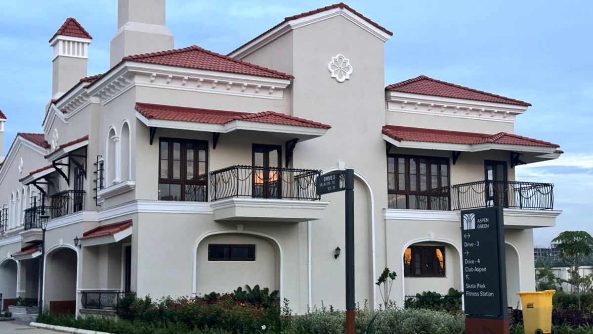 5 BHK + Servant Room 7000 Sq.Ft. Villa in Aspen Greens At The Prestige City