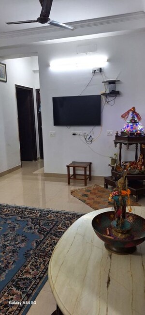 Lift in 3 BHK Apartment at Ajnara Gen X, Dundahera – for Sale