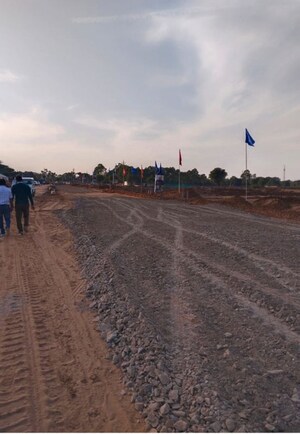 Plot Area in  Plot at DelhI-Jaipur Expressway – for Rent