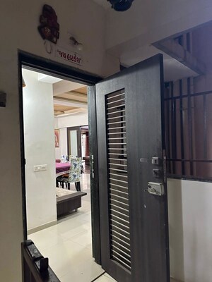 Building Lobby in 3 BHK Apartment at Deep Indraprasth 5, Prahlad Nagar – for Rent