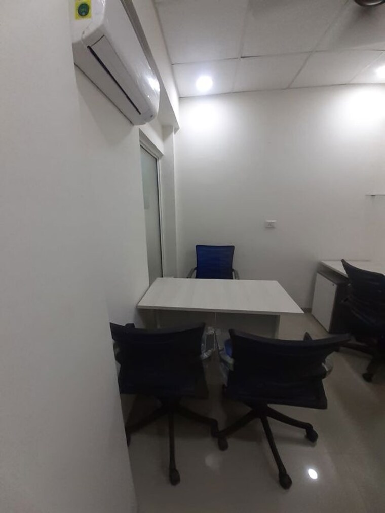 Team Area, rishabh-cloud-9 Commercial Office Space in IT/SEZ 300 Sq.Ft. In Sector 1 Vaishali Ghaziabad 10271722