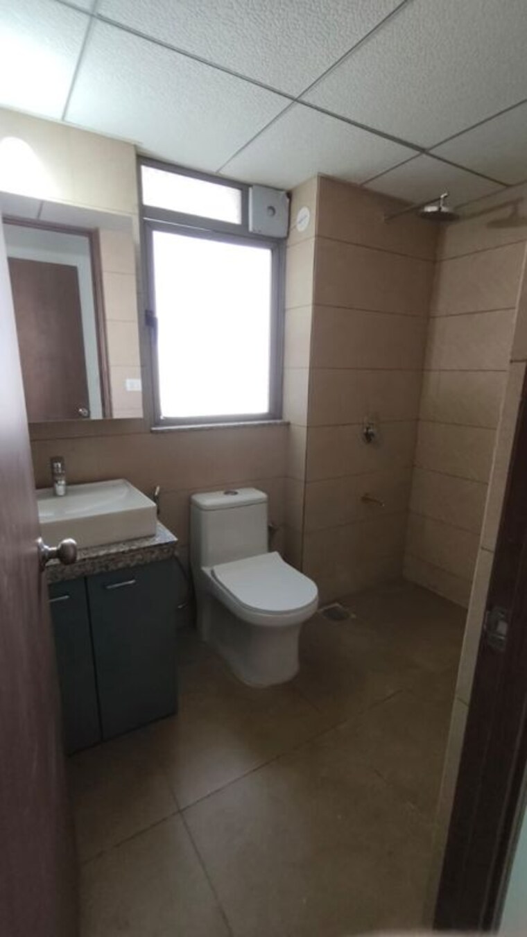Bathroom, kalpataru-immensa-b 2 Bedroom 598 Sq.Ft. Apartment In Kolshet Road Thane 10271850