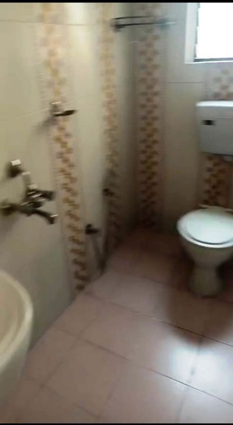 Bathroom, vardhaman-township 2 Bedroom 1150 Sq.Ft. Apartment In Hadapsar Pune 10271922