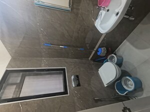 Furnished Amenities in 2 BHK Apartment at Sion East – for Rent