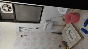Bathroom in 2 BHK Builder Floor at Maidan Garhi – for Rent