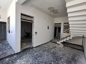 Parking in 3 BHK Independent House at Ekta Nagar – for Sale