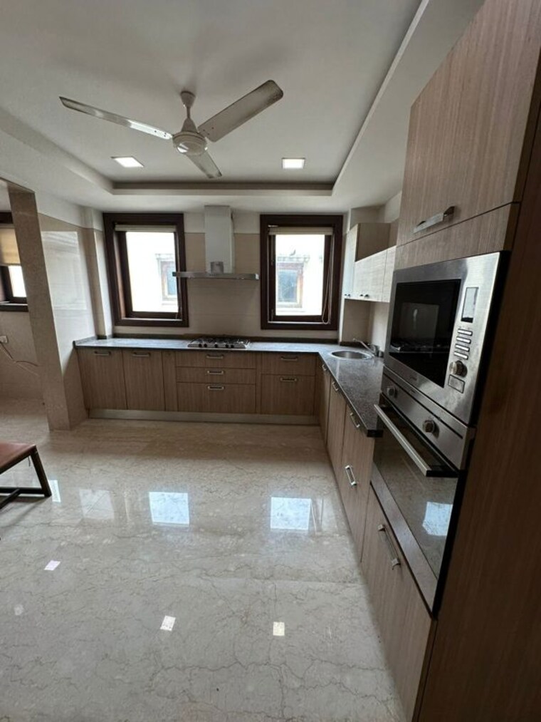 Kitchen, panchsheel enclave 4 Bedroom 418 Sq.Yd. Builder Floor In Panchsheel Enclave Delhi 10272152