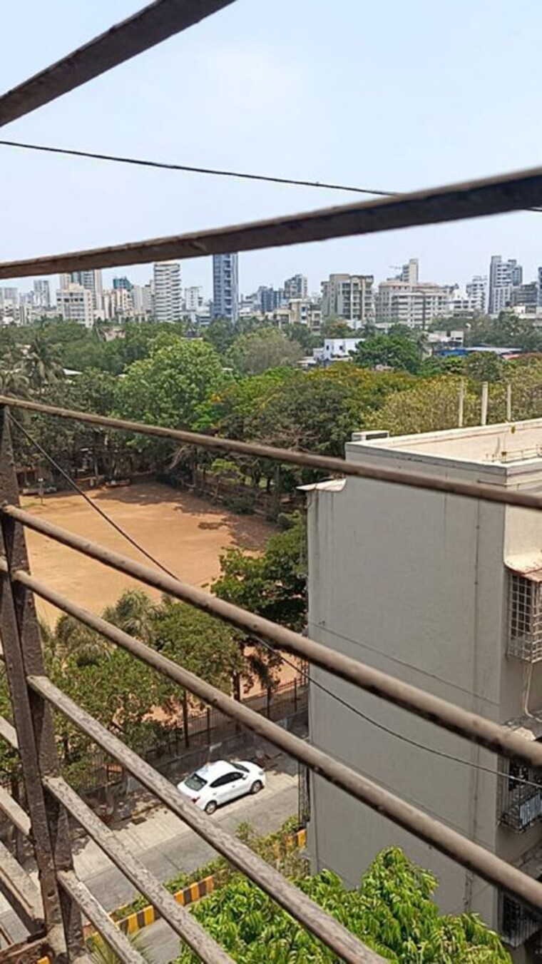 Balcony, bandra west 1 Bedroom 500 Sq.Ft. Apartment In Bandra West Mumbai 10272056