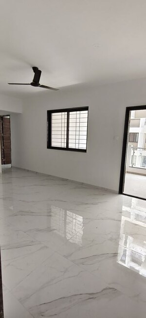 Master Bedroom in 2 BHK Apartment at Wadgaon Sheri – for Rent