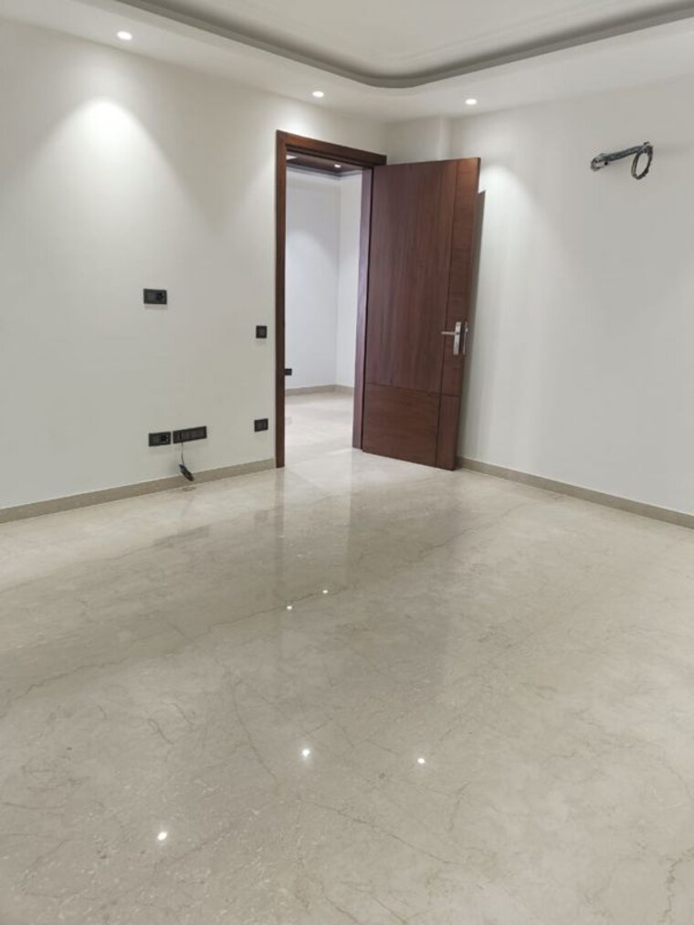 Living Room, green park 4 Bedroom 2700 Sq.Ft. Builder Floor In Green Park Delhi 10272345