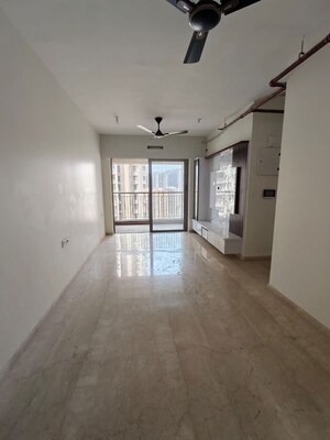 Room in 2 BHK Apartment at Kalpataru Immensa B, Kolshet Road – for Rent