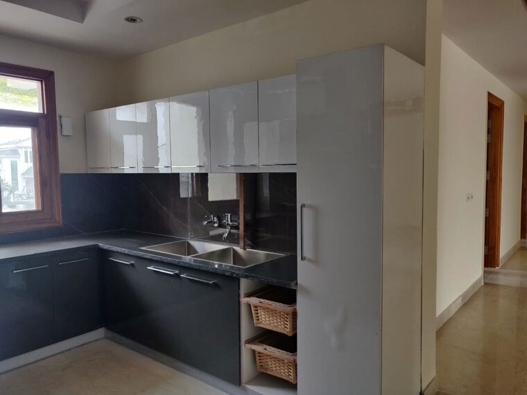 Kitchen, sector 23 3 Bedroom 342 Sq.Yd. Builder Floor In Sector 23 Gurgaon 10272346
