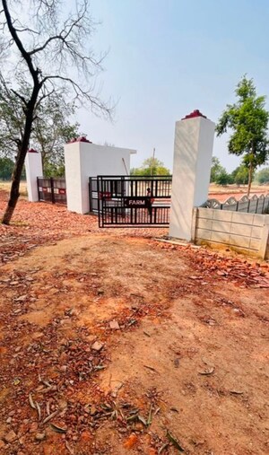 Plot – Exterior View View at Jankipuram Extension - for Sale