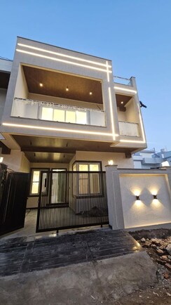 4 BHK + Pooja Room,Servant Room,Study Room,Extra Room,Store Room Villa For Sale in Dehradun Cantt