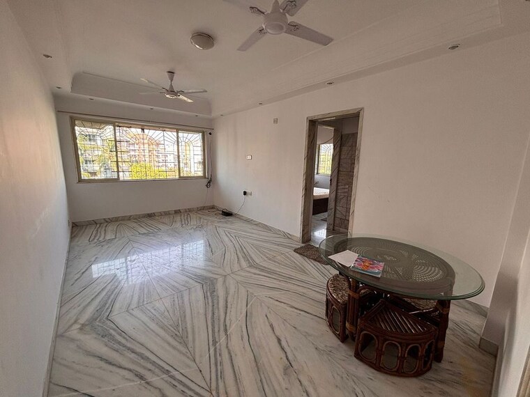 Living Room, bandra west 1 Bedroom 500 Sq.Ft. Apartment In Bandra West Mumbai 10272668