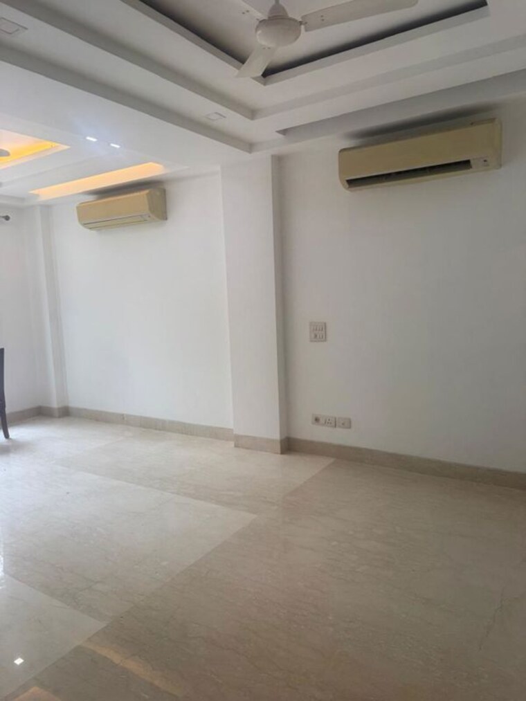 Hall, sarvodaya enclave 3 Bedroom 1800 Sq.Ft. Builder Floor In Sarvodaya Enclave Delhi 10272713