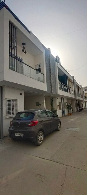 4 BHK Villa – Exterior View View at Sector 1 Greater Noida - for Rent