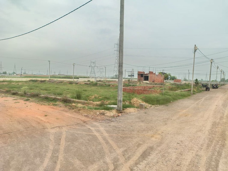 undefined, daurala  211 Sq.Yd. Plot In Daurala Meerut 10272884