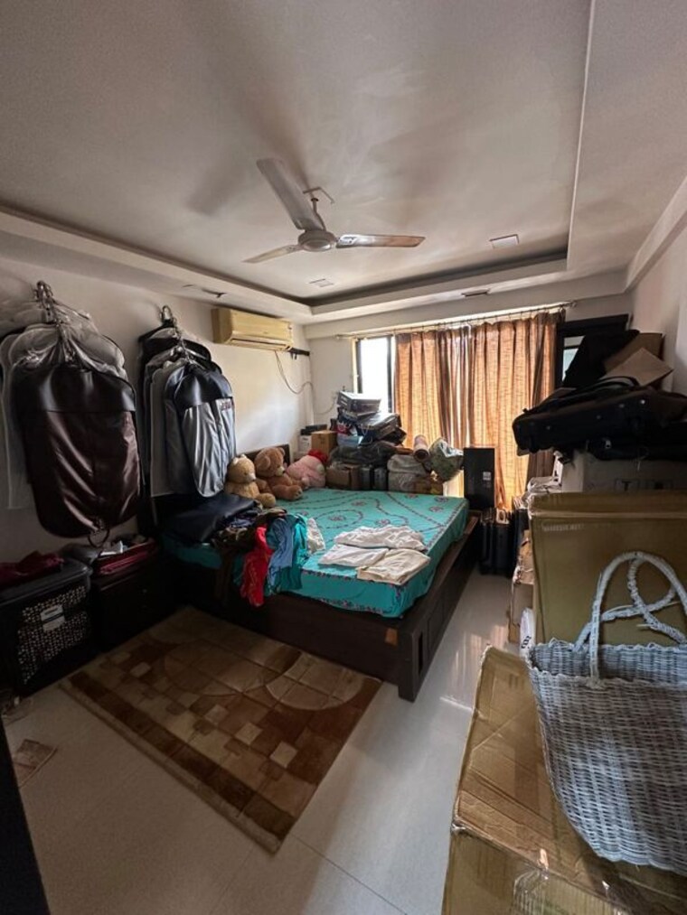 Room, bandra west 2 Bedroom 700 Sq.Ft. Apartment In Bandra West Mumbai 10272957