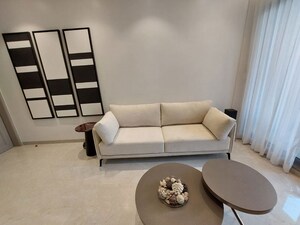 Furnished Amenities in 3 BHK Apartment at Lokhandwala Octacrest, Kandivali East – for Rent