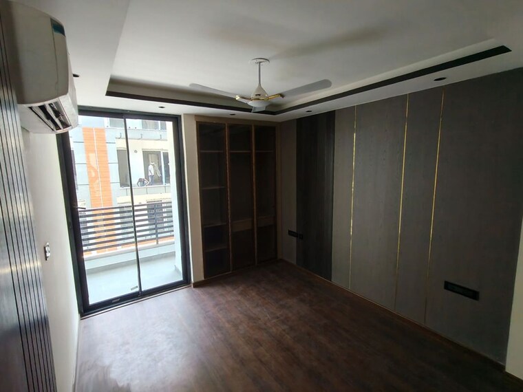 Room, bptp-green-oaks 3 Bedroom 1650 Sq.Ft. Builder Floor In Sector 70a Gurgaon 10273186