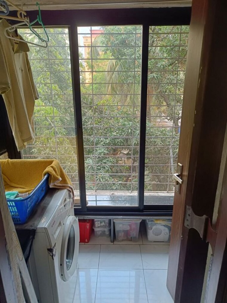 Balcony, bandra west 2 Bedroom 700 Sq.Ft. Apartment In Bandra West Mumbai 10273118