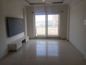 Room in 3 BHK Apartment at Jhanavi Noreste, Chambenahalli – for Rent